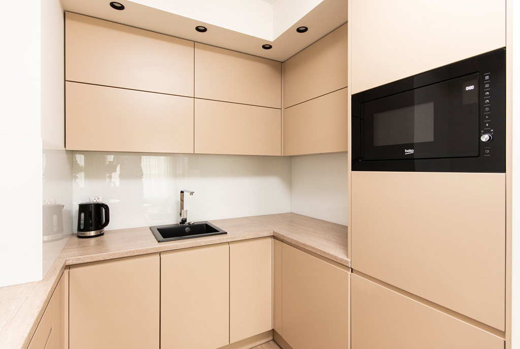 zbliżenie na kuchnię w luksusowym apartamencie do wynajmu Szczecin