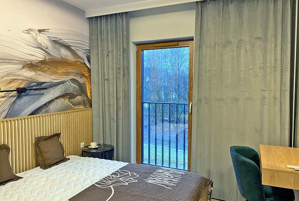 wytworna sypialnia w ekskluzywnym apartamencie na wynajem Katowice