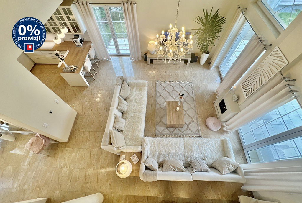 oszałamiająca perspektywa salonu w luksusowej willi do sprzedaży Wałbrzych (okolice)