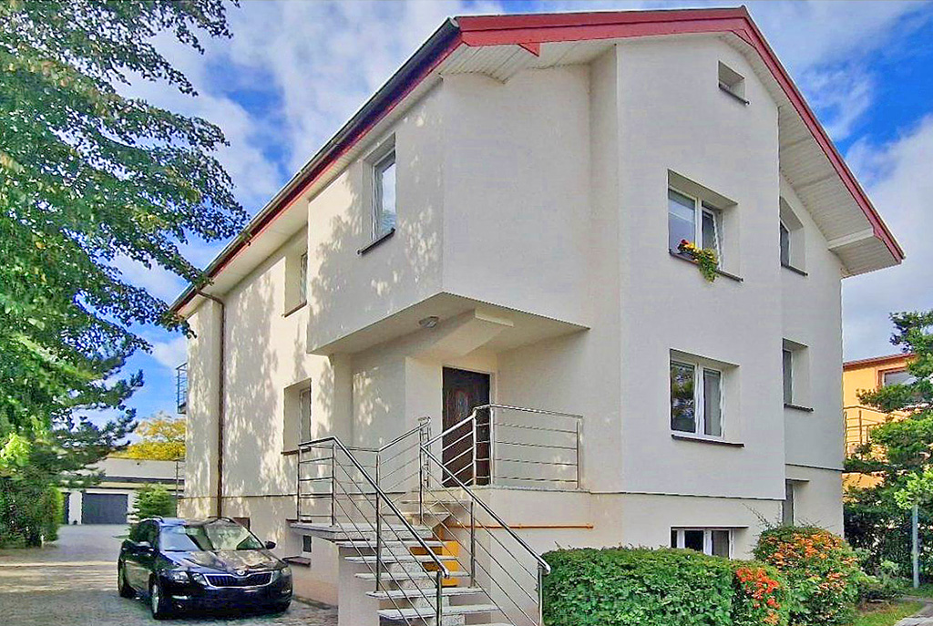 monumentalna bryła ekskluzywnej willi do sprzedaży Gdynia (okolice)