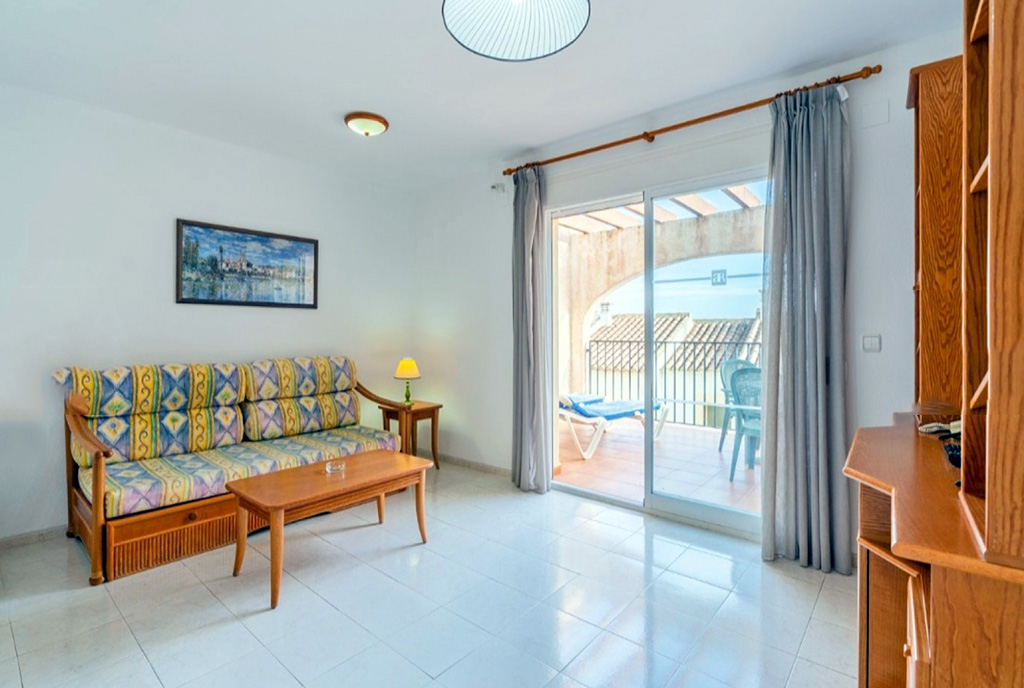 fragment salonu w ekskluzywnym apartamencie do sprzedaży Hiszpania Calpe