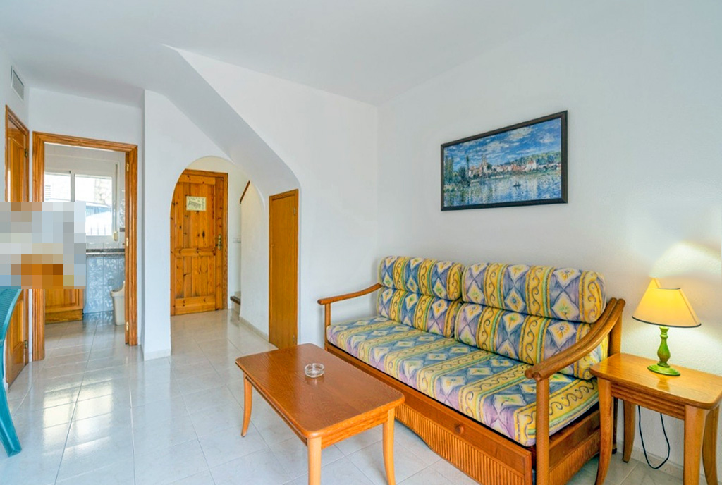 na zdjęciu pokój dzienny w luksusowym apartamencie na sprzedaż Hiszpania Calpe