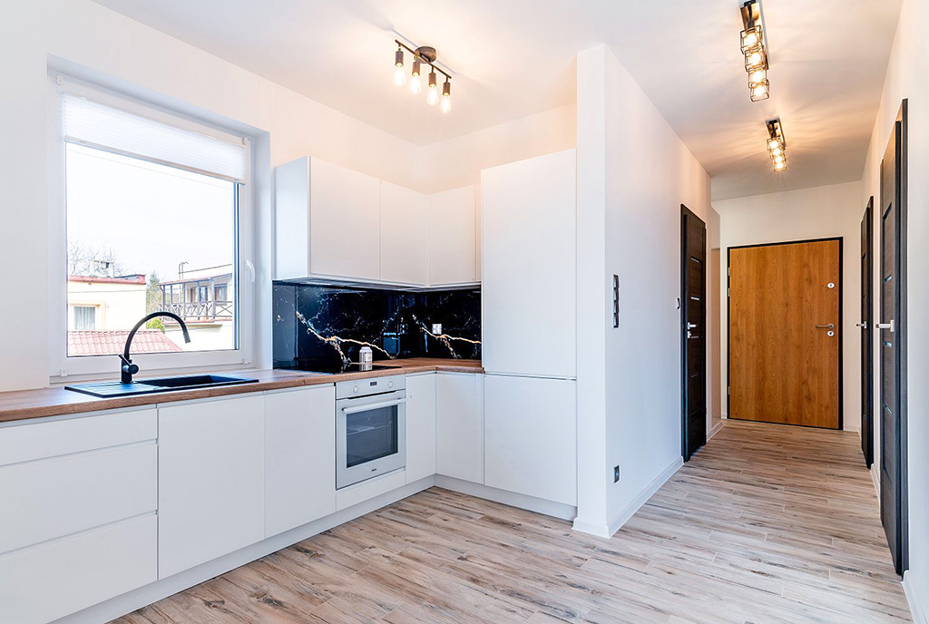 zabudowana kuchnia w luksusowym apartamencie do wynajmu Gdynia okolice