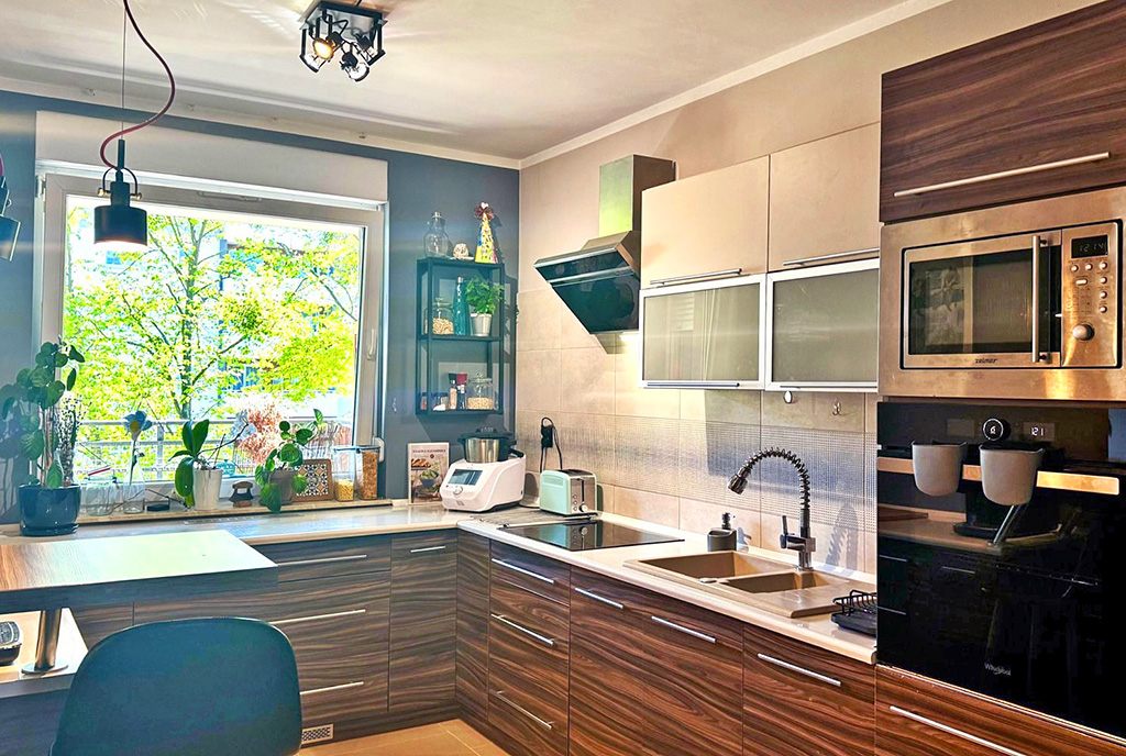 wyposażona kuchnia w luksusowym apartamencie na sprzedaż Wrocław
