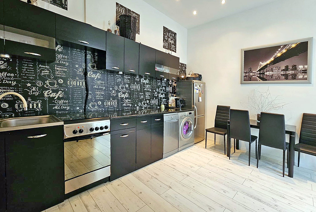 zabudowana kuchnia w ekskluzywnym apartamencie na sprzedaż Zielona Góra (okolice)