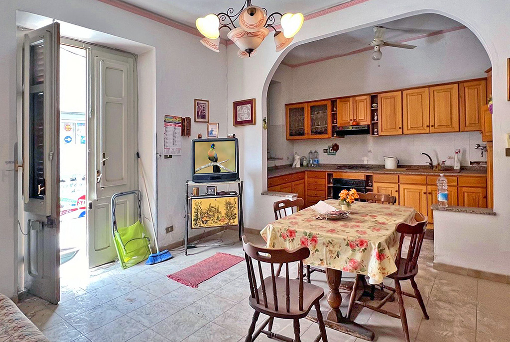 eleganckie wnętrze ekskluzywnej willi do sprzedaży Włochy Palermo