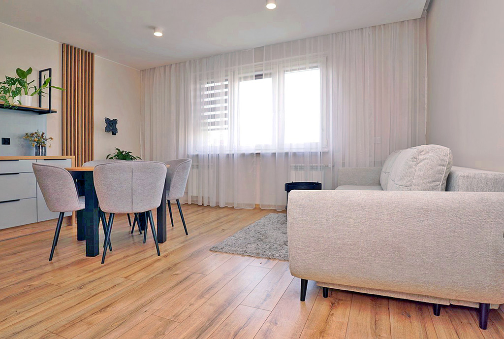 jeden z pokoi w ekskluzywnym apartamencie na wynajem Piotrków Trybunalski