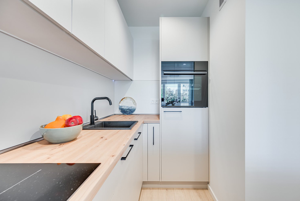 imponująca kuchnia w ekskluzywnym apartamencie na sprzedaż Gdańsk