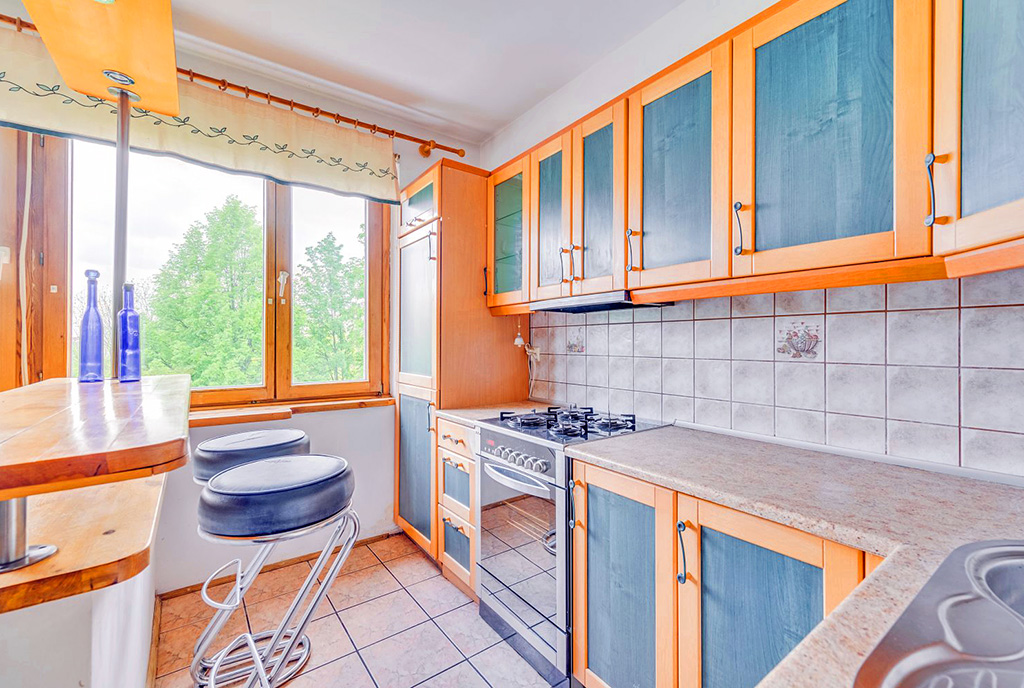 elegancka kuchnia w luksusowym apartamencie na sprzedaż Gdańsk