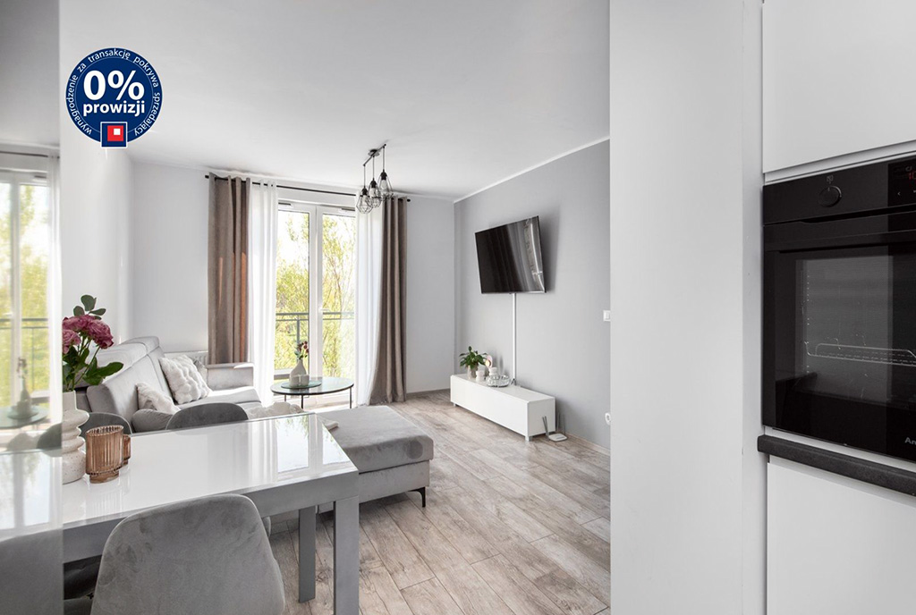 inna perspektywa pokoju dziennego w luksusowym apartamencie na sprzedaż Gdynia (okolice)