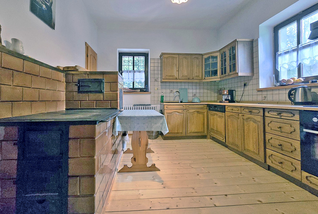 kameralna kuchnia w luksusowej willi na sprzedaż Bielsko-Biała (okolice)