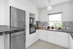 nowoczedna kuchnia w ekskluzywnej willi na sprzedaż Gdynia (okolice)