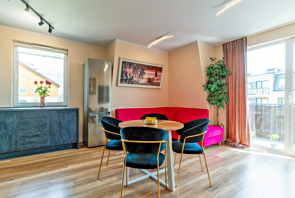 druga strona salonu w luksusowym apartamencie na sprzedaż Gdańsk