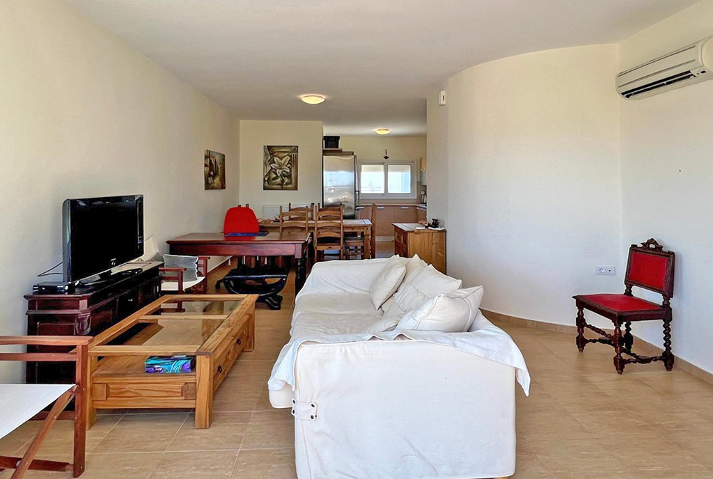 zaprojektowane w greckim stylu wnętrze luksusowego apartamentu na sprzedaż Grecja (Kreta)