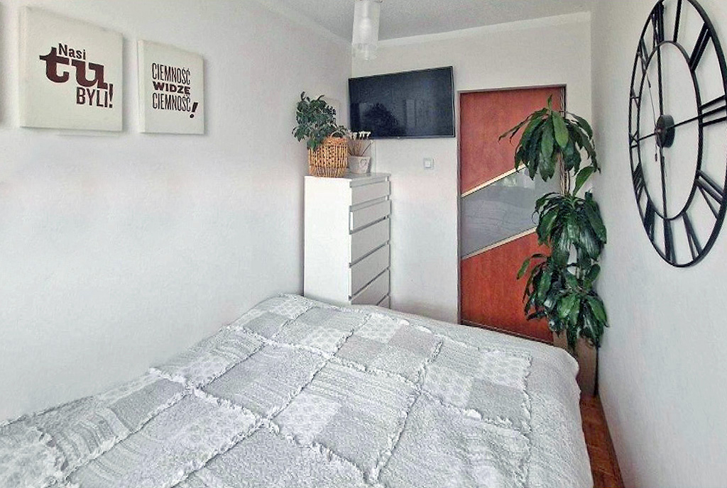 fragment sypialni w ekskluzywnym apartamencie na sprzedaż Katowice (okolice)