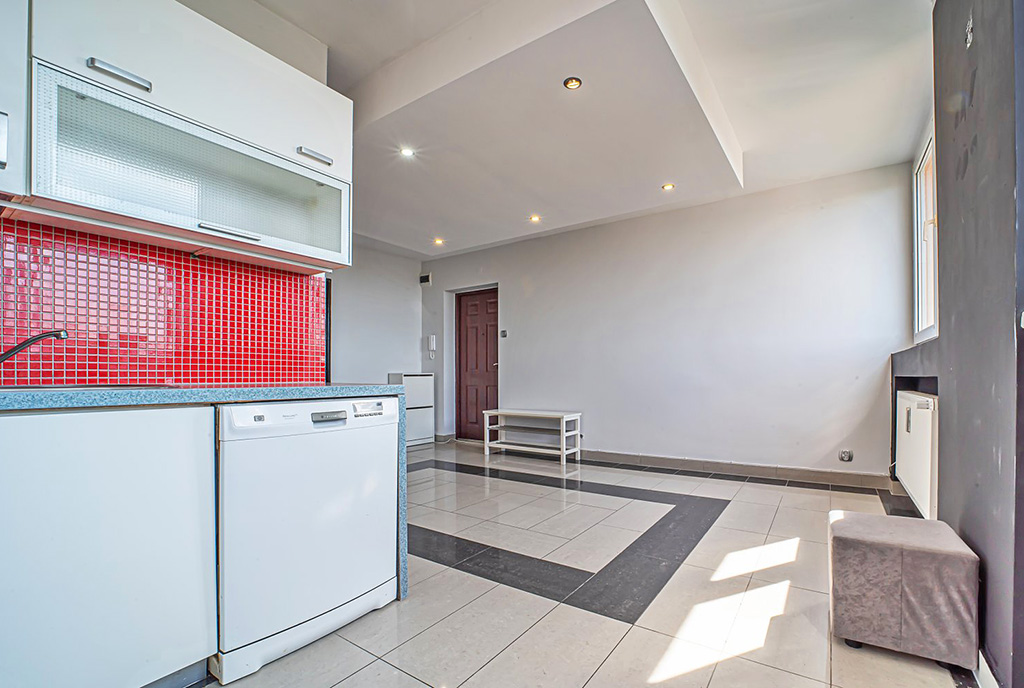 zbliżenie na kuchnię w luksusowym apartamencie do wynajmu Bolesławiec