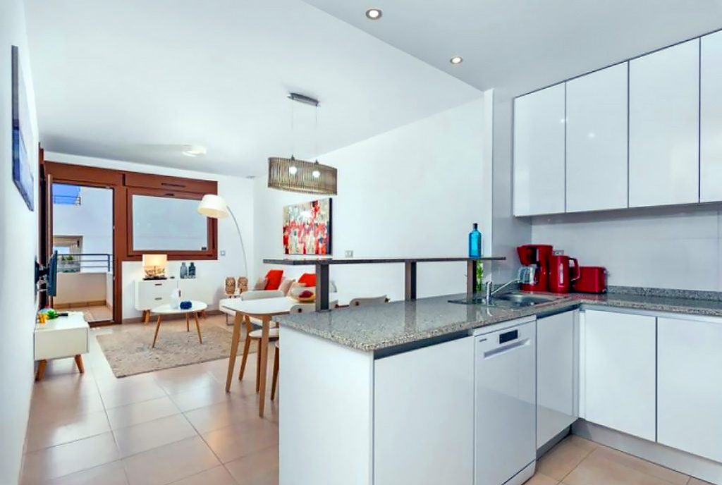 nowoczesna zabudowa w luksusowym apartamencie do sprzedaży Hiszpania (Cabo Roig Orihuela Costa)