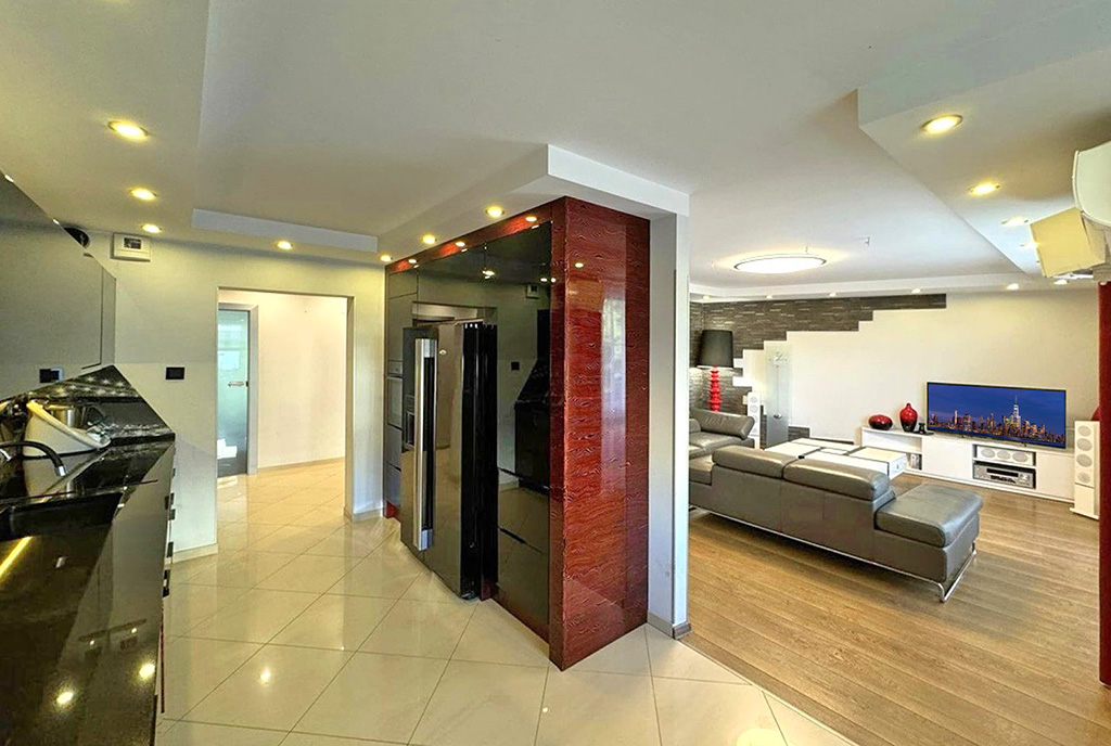 nowoczesny salon w ekskluzywnym apartamencie do sprzedaży Katowice (okolice)