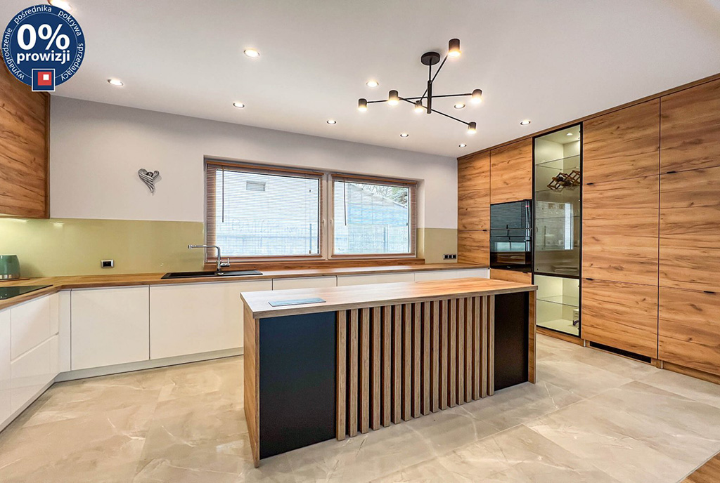 fragment kuchni w luksusowym apartamencie na sprzedaż Katowice (okolice)