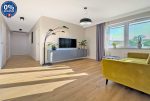 druga strona salonu w luksusowym apartamencie na sprzedaż Wrocław (okolice)