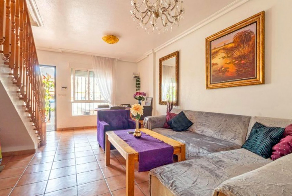 kameralny salon w luksusowej willi na sprzedaż Hiszpania (Cabo Roig Orihuela Costa)