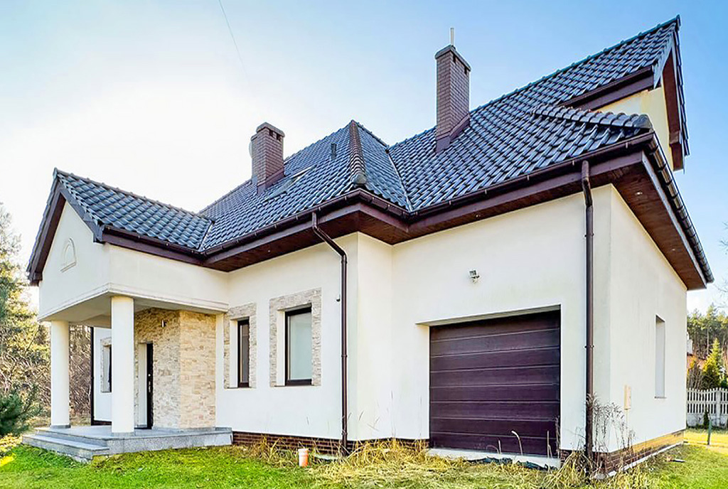 widok z przodu na luksusową willę do sprzedaży Katowice (okolice)