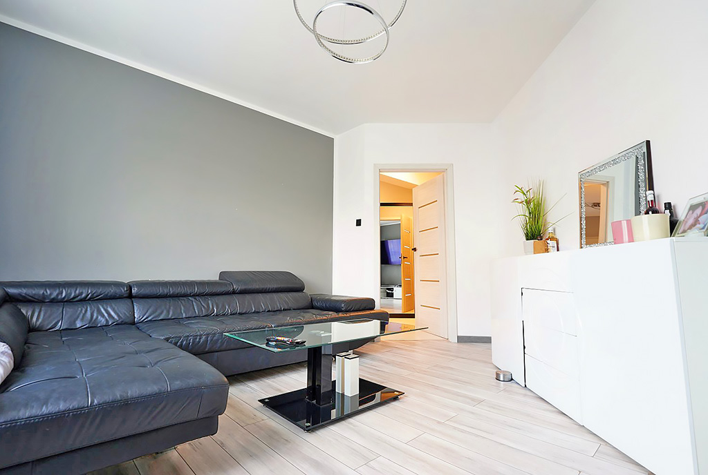 fragment pokoju dziennego w luksusowym apartamencie na sprzedaż Gorzów Wielkopolski