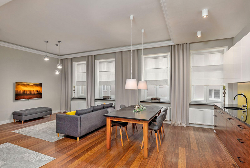 elegancki salon w ekskluzywnym apartamencie do sprzedaży Wałbrzych (okolice)