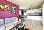 widok na aneks kuchenny w luksusowym apartamencie na sprzedaż Wrocław (okolice)