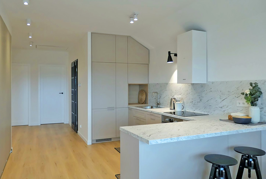 zbliżenie na kuchnię w luksusowym apartamencie do wynajmu Kwidzyn