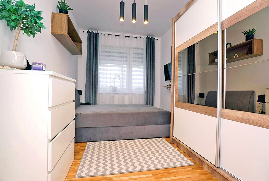 zaciszna sypialnia w ekskluzywnym apartamencie na sprzedaż Piotrków Trybunalski