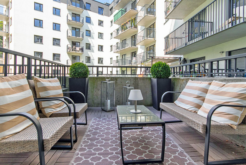 imponujący balkon przy ekskluzywnym apartamencie do sprzedaży Szczecin