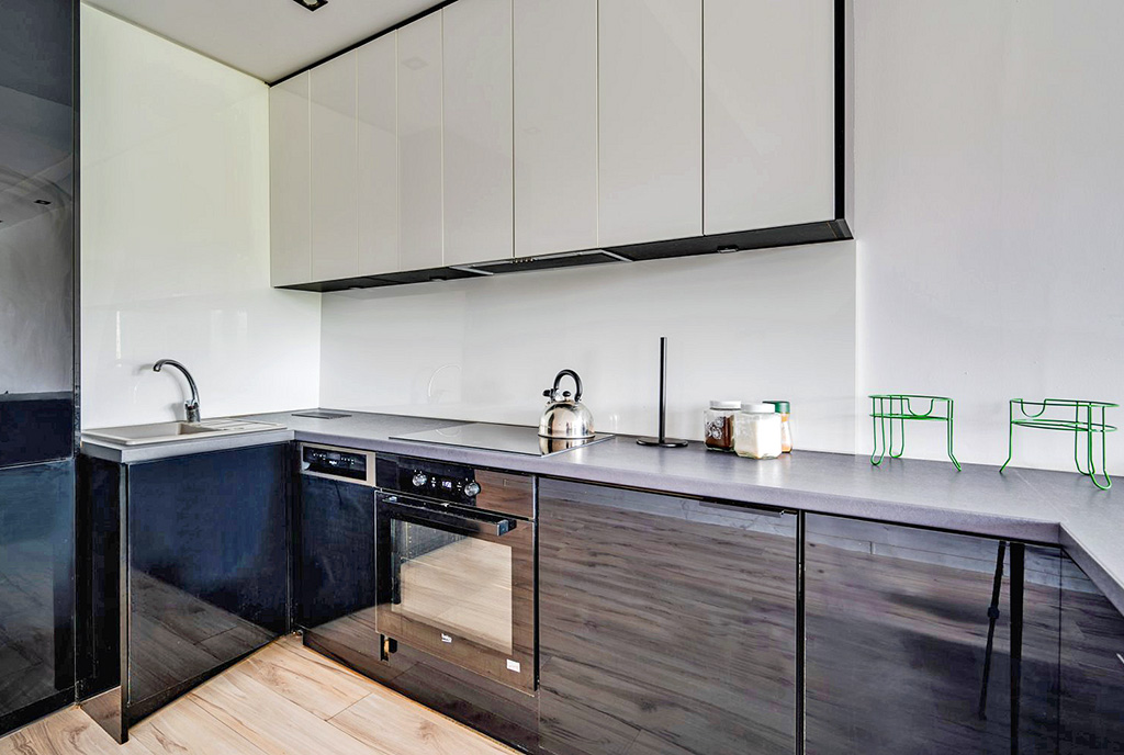 fragment aneksu kuchennego w ekskluzywnym apartamencie na sprzedaż Gdańsk