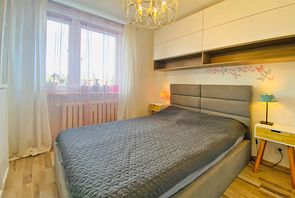 wygodna sypialnia w ekskluzywnym apartamencie na sprzedaż Katowice (okolice)