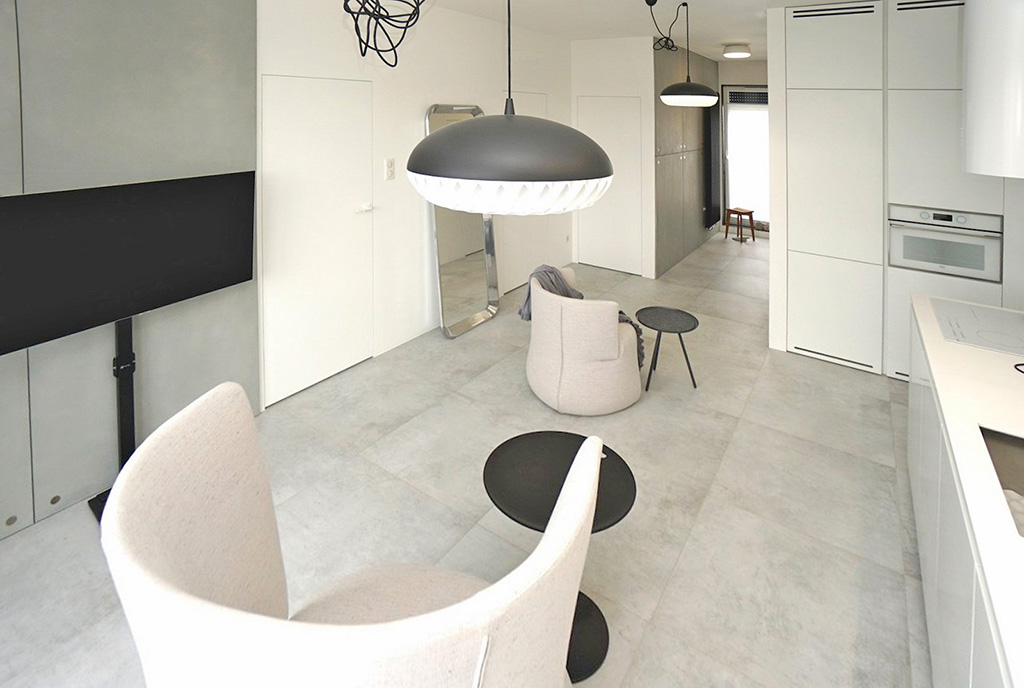 widok z góry na kuchnię w luksusowym apartamencie na sprzedaż Konin