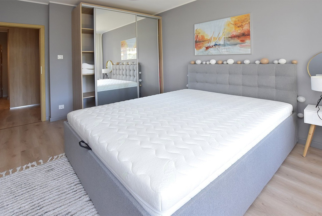 wygodna sypialnia w ekskluzywnym apartamencie na wynajem Inowrocław
