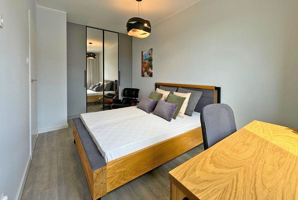 zaciszna sypialnia w ekskluzywnym apartamencie na wynajem Katowice (okolice)