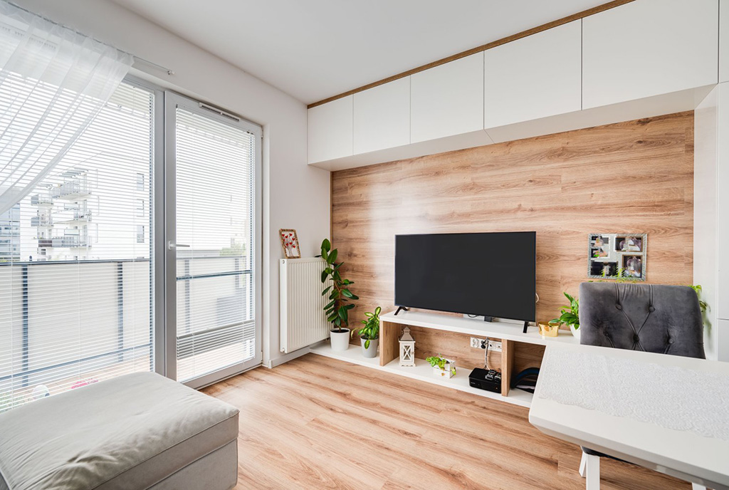 widok na pokój dzienny w luksusowym apartamencie na sprzedaż Gdańsk