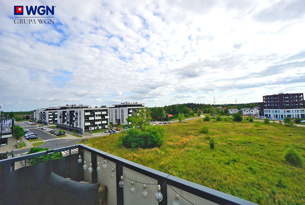 zapierający dech w piersiach widok z balkonu na okolicę przy ekskluzywnym apartamencie na sprzedaż Konin