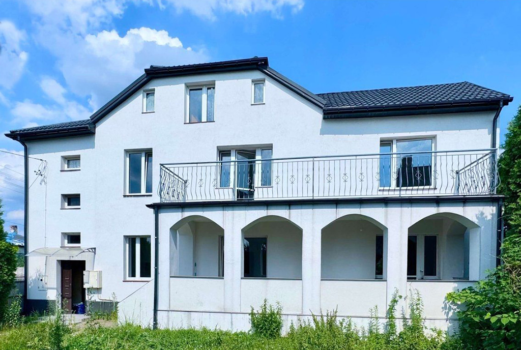 tylna elewacja ekskluzywnego domu na sprzedaż Częstochowa (okolice)