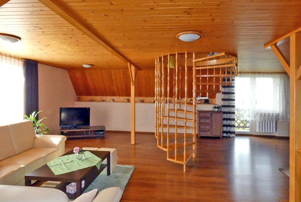 przestronne wnętrze luksusowego domu na sprzedaż Ostrów Wielkopolski