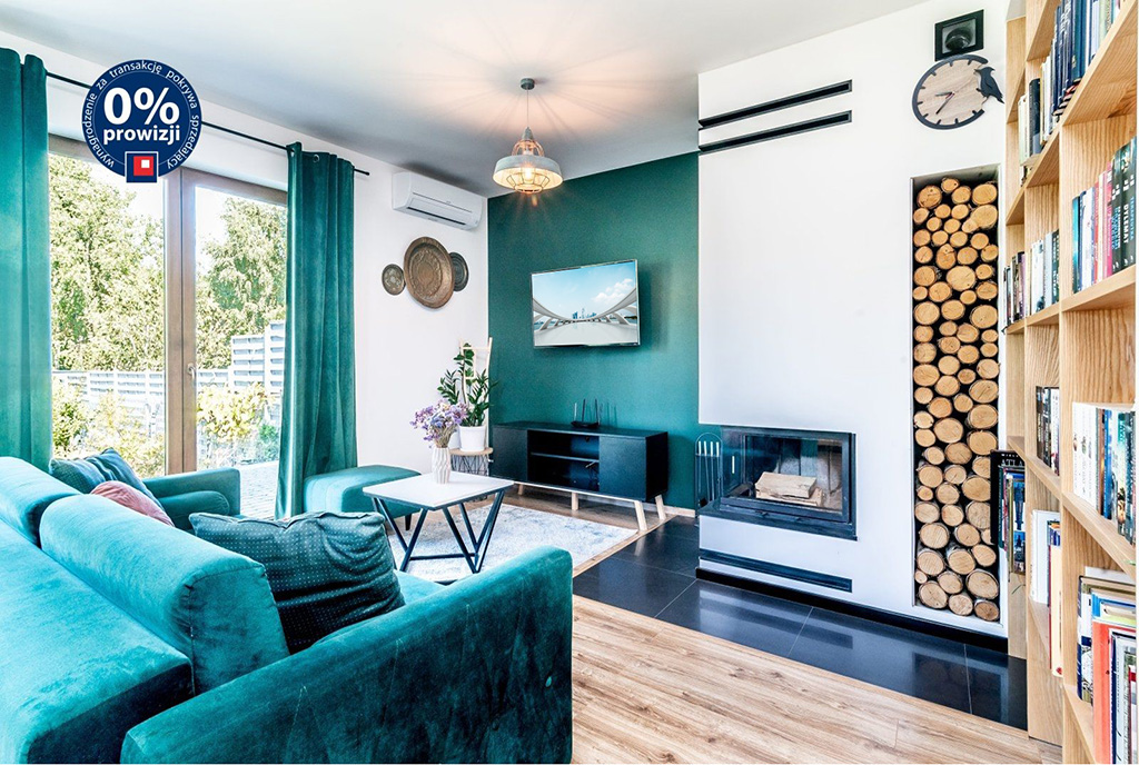 kominek w salonie ekskluzywnej willi do sprzedaży Gdynia (okolice)