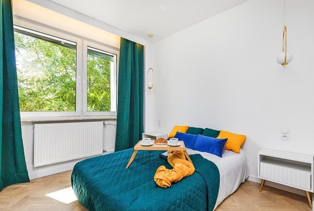 zaciszna sypialni w ekskluzywnym apartamencie na sprzedaż Gdynia