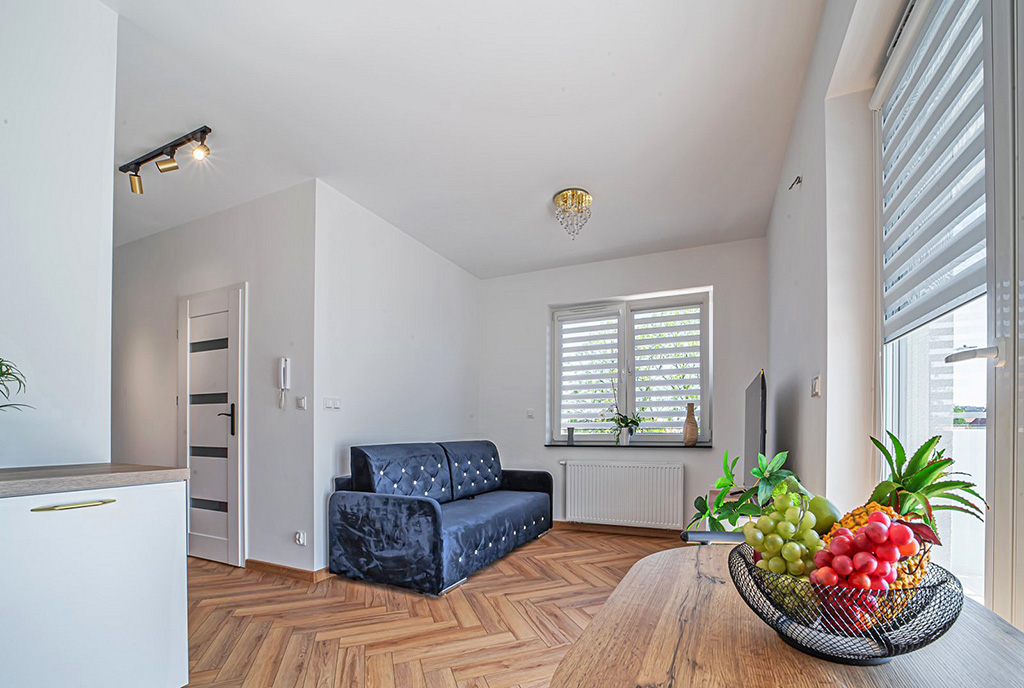 fragment pokoju dziennego w luksusowym apartamencie do wynajmu Bolesławiec