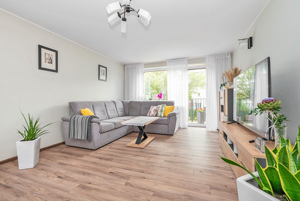 fragment salonu w luksusowej willi na sprzedaż Gdynia (okolice)