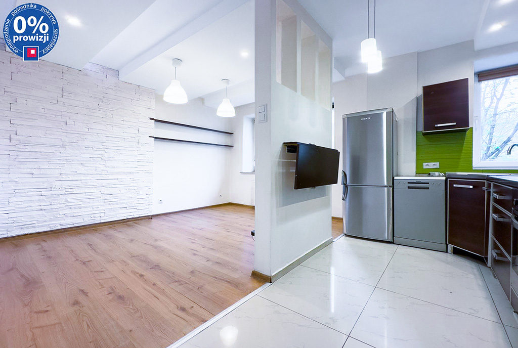 korytarz oraz kuchnia w luksusowym apartamencie na sprzedaż Katowice (okolice)