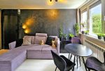 zbliżenie na pokój dzienny w ekskluzywnym apartamencie na sprzedaż Wrocław (okolice)
