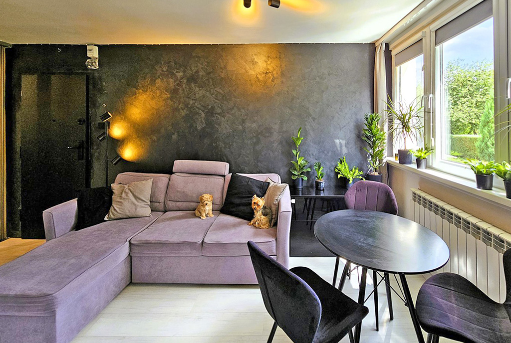 zbliżenie na pokój dzienny w ekskluzywnym apartamencie na sprzedaż Wrocław (okolice)