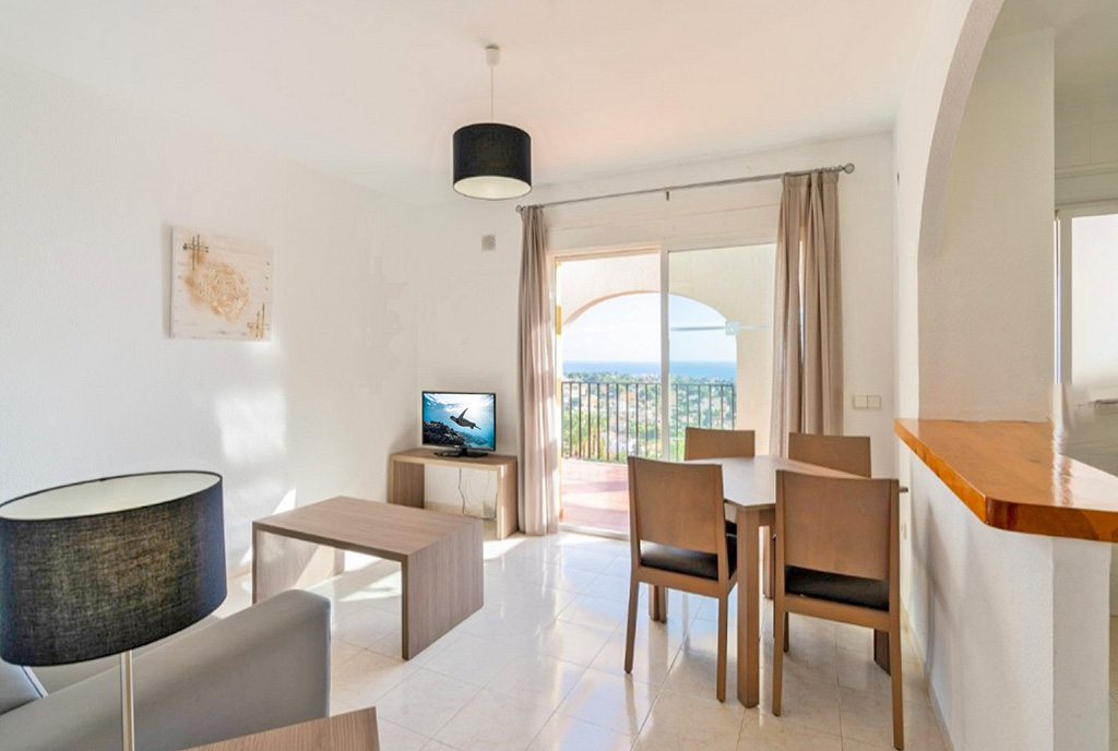 słoneczne wnętrze ekskluzywnego apartamentu do sprzedaży Hiszpania (Calpe)