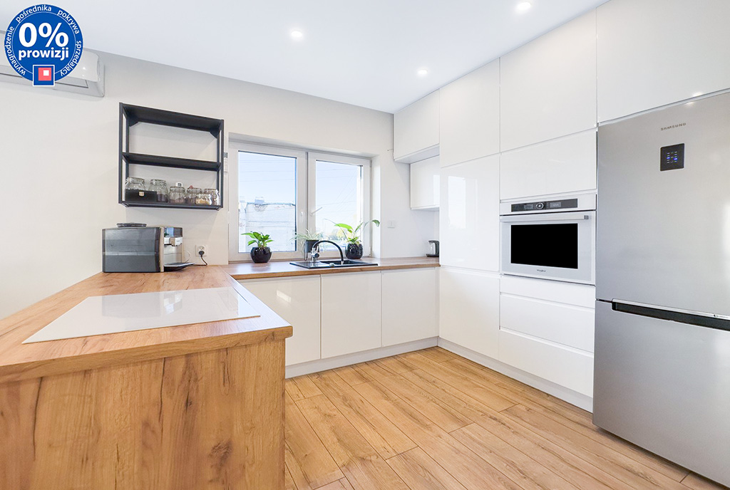 fragment kuchni w luksusowym apartamencie na sprzedaż Katowice (okolice)